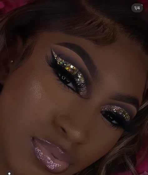 Makeup Looks Gold Eyes, Prom Makeup Yellow Dress, Royal Blue And Gold Makeup Looks, Gold And Black Makeup Looks, Gold Prom Makeup Looks, Black And Gold Makeup Looks, White And Gold Makeup, Champagne Makeup, Instagram Baddie Makeup