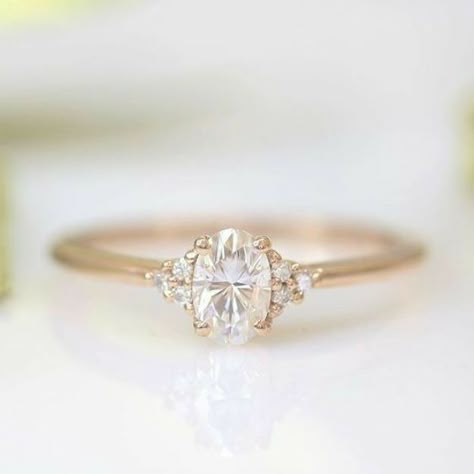 Pretty Engagement Rings, Dainty Engagement, Dainty Wedding Ring, Dainty Engagement Rings, Cute Engagement Rings, Future Engagement Rings, Oval Moissanite, Simple Engagement Rings, Pear Engagement Ring