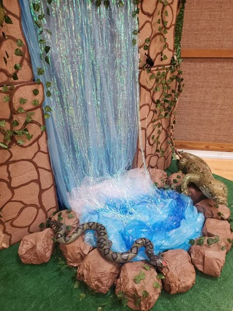 Jungle Theme Classroom Decorations, Waterfall Decoration, Jungle Theme Decorations, Jungle Decorations, Ganpati Decoration Design, Candy Land Christmas Decorations, Candy Land Christmas Decorations Diy, Candy Land Christmas Decorations Outdoor, Candy Land Christmas Tree