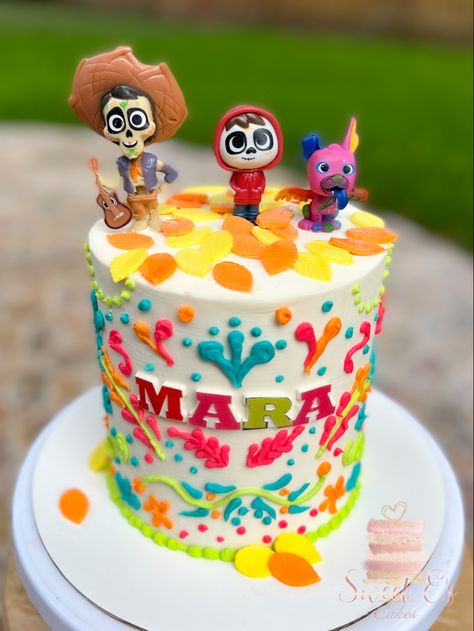 Disney Coco Birthday Cake, Coco Disney Cake, Coco Cake Ideas, Coco Themed Party, Coco Theme Cake, Coco Birthday Cake, Coco Cake, Coco Birthday, Coco Party