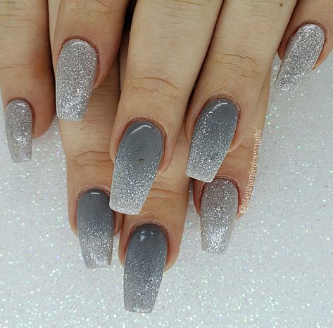 Grey Grey Wedding Nails For Bride, Grey Wedding Nails, Silver And Grey Nails, Grey And Glitter Nails, Silver Grey Nails, Gray Sparkle Nails, Grey Sparkle Nails, Grey Sparkly Nails, Grey And Silver Nails