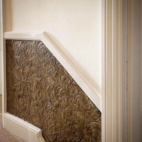 Lincrusta Wallpaper Hallway, Lincrusta Panel Wallpaper, Intricate Staircase, Embossed Wallpaper Stairs, Lincrusta Wallpaper, Victorian Stenciled Walls, Victorian Beach House, Victorian Stairs, Victorian Home Ideas