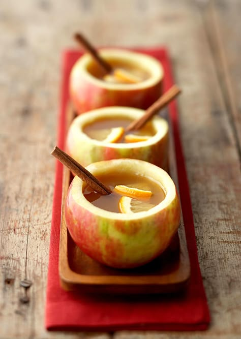 Hot Spiced Cider Fall Backyard Party Ideas, Backyard Birthday Party Ideas, Apple Cider Recipes, Cider Recipes, Backyard Birthday Party, Sparkling Apple Cider, Fall Backyard, Fall Harvest Party, Fall Party Decorations