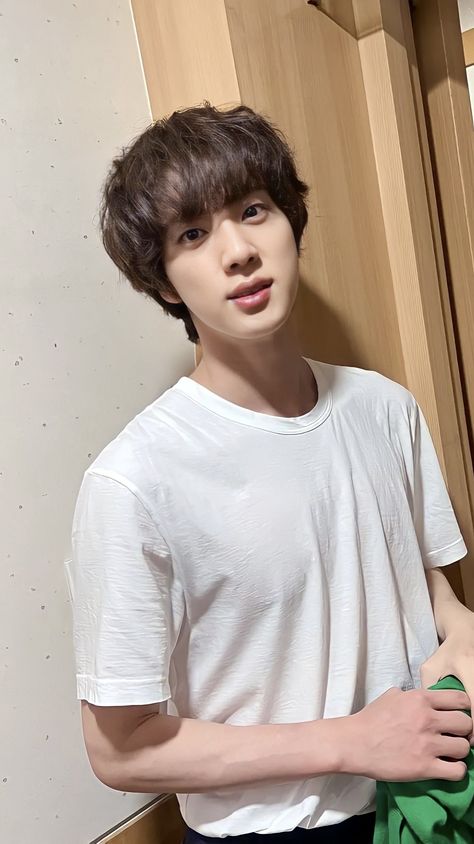 Jin Best Photos, Kim Seokjin Photos, Seokjin Pics, Jin Wwh, Jin Photo, Seokjin Bts, Worldwide Handsome, Instagrammer, Bts Twt