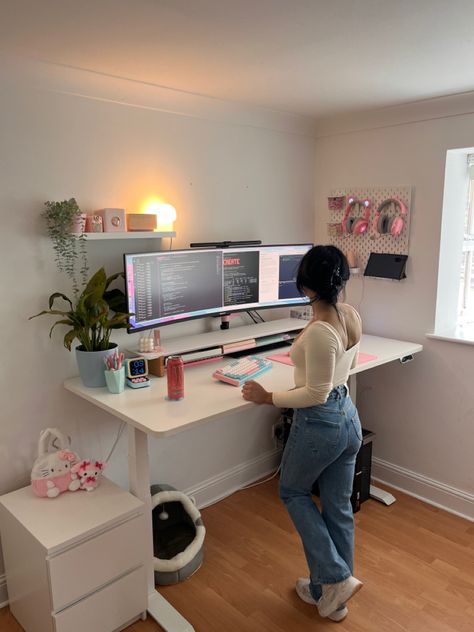 Software Engineer Office, Standing Desk Amazon, Desk Amazon, Kawaii Office, Dream Home Office, Office Layout Ideas, Elegant Home Office, Creative Kids Rooms, Height Adjustable Desk