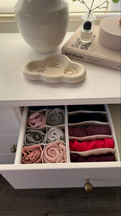 Self Care Drawer Organization, Drawer Organization Aesthetic, Organizing Dresser Drawers, Dresser Organization Top Of, Top Of Dresser Organization, Bedroom Drawer Organization, Aesthetic Dresser Decor, Apartment Bedroom Organization, Nightstand Organization Ideas