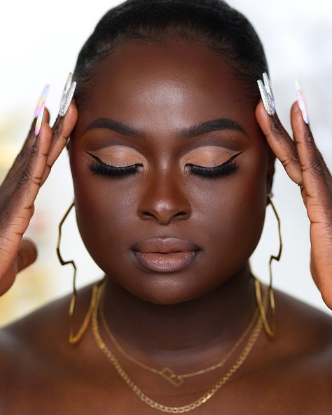 How To Contour Your Face, Makeup Tips Eyeshadow, Ok Fine, Eyelashes Tutorial, Sultry Makeup, How To Contour, Eyeshadow Tips, Makeup For Black Skin, Brown Skin Makeup