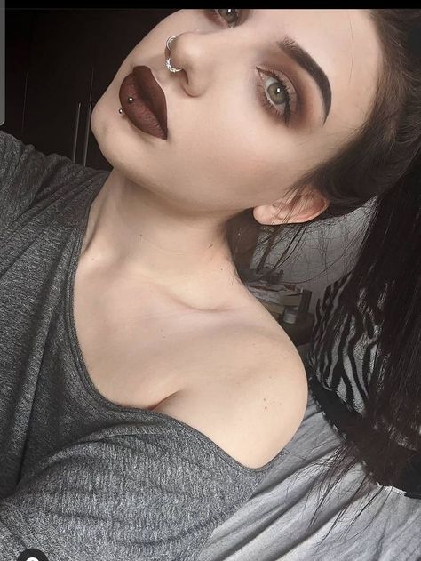 Goth Makeup Everyday, Goth Babe, Witchy Makeup, Makeup Everyday, Soft Goth, Goth Makeup, Grim Reaper, Everyday Makeup, Makeup Inspo