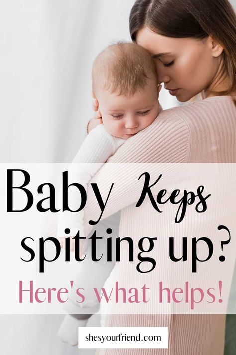 Baby Spitting Up After Feeding, Baby Reflux, Acid Reflux In Babies, Reflux Baby, Toddler Hacks, Newborn Feeding, Baby Help, Baby Throw, Breastfed Baby