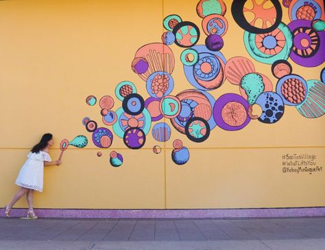 Phoenix – The happy hunting ground for murals @visitphoenix - Ann-Tran Selfie Wall, Diy Crafts For Teens, Bubble Wall, School Murals, Interactive Art, Graffiti Wall Art, Art Walk, Mural Wall Art, Mural Art