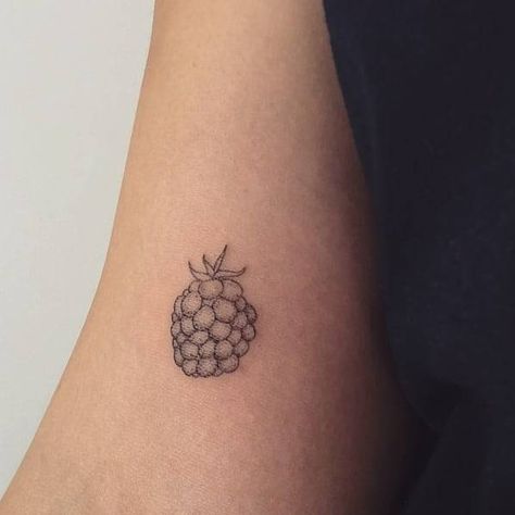 Fruit Tattoo Aesthetic, Mulberry Tattoo Black And White, Blackberry Plant Tattoo, Mulberry Tattoo, Fruit Tattoo Ideas, Berry Tattoo, Blackberry Tattoo, Seattle Tattoo, Whimsical Tattoos