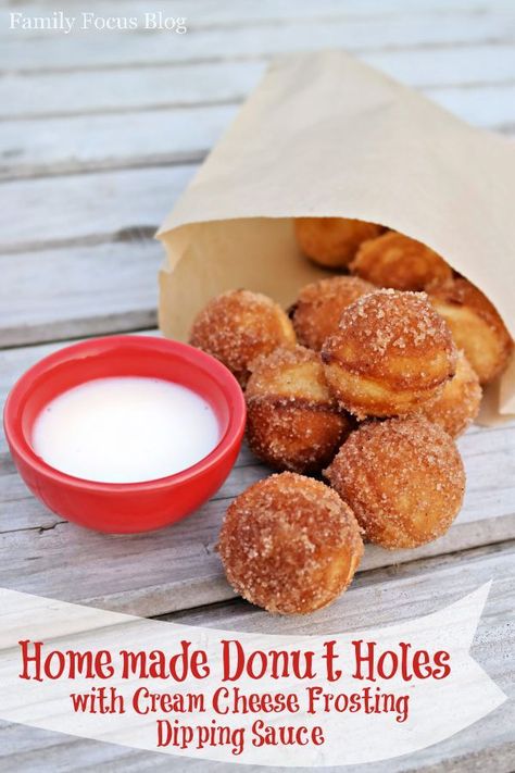 Homemade Donut Holes with Cream Cheese Frosting Dipping Sauce- donuts, breakfast Donut Hole Dipping Sauce, Brunch Ideas Decoration, Homemade Donut Holes, Baked Donut Holes, Donut Bites, Donut Hole Recipe, Cheese Dipping Sauce, Homemade Donut, Biscuit Donuts