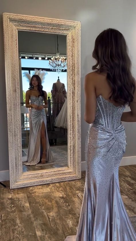 Silver Dress Mermaid, Silver Sparkly Prom Dresses, Prom Dresses 2024 Sparkly, Sparkly Party Dress Long, Black Silver Prom Dress, Red Carpet Ready Prom Dresses, Silver Dresses Prom, Euphoria Prom Theme Dress, Sweet 16 Dresses Silver