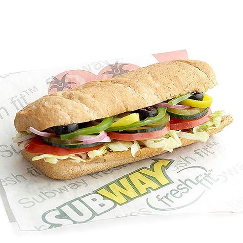 Veggie Delight Sandwich, Subway Veggie Sandwich, Healthy Sandwich Ideas, Cheese Calories, Dietary Guidelines, Healthy Sandwich, Subway Sandwich, Sandwich Ideas, Meat Sandwich