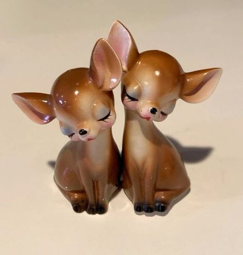 gia Vintage Bambi, Terrence Loves You, Mia 3, Cute Little Things, 로고 디자인, Pics Art, Salt And Pepper Shakers, Salt Pepper Shakers, Salt Pepper