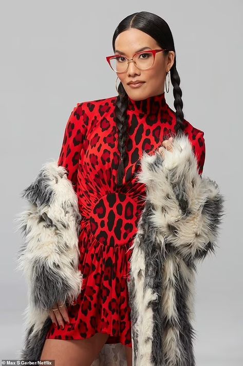 Ali Wong, Single People, Unique Faces, New Netflix, Cillian Murphy, Interview Outfit, Ex Husbands, Friend Wedding, Types Of Fashion Styles