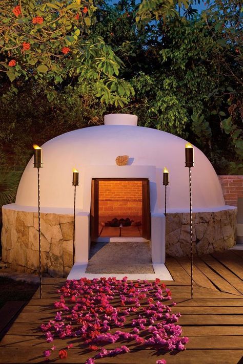 Sweat Lodge, Earth Bag Homes, Riviera Cancun, Dome House, Spa Offers, Cancun Mexico, Bed Decor, Resort Spa, Cancun