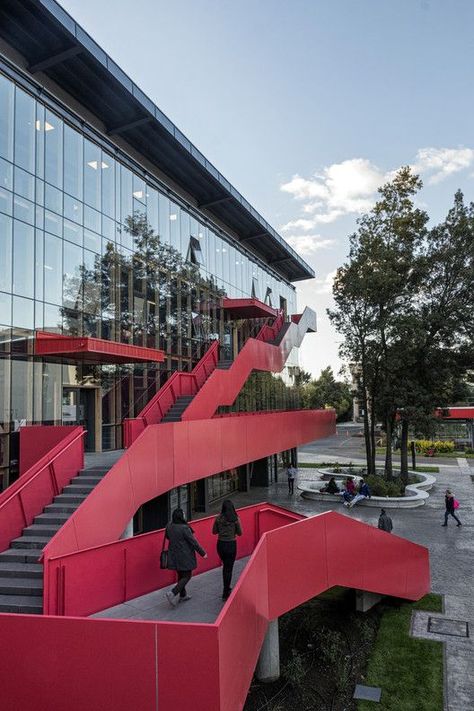 University Architecture, Exterior Stairs, Stairs Architecture, School Of Architecture, Architecture Design Concept, Building Facade, University Campus, Architecture Exterior, Facade Architecture