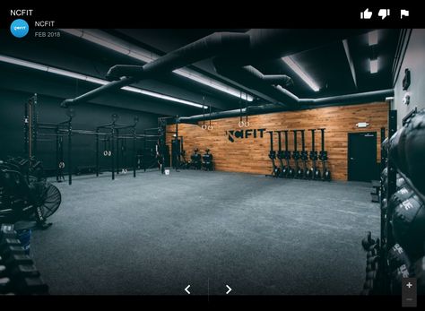 Crossfit Gym Interior, Gym Setup Ideas Commercial, Crossfit Box Design Ideas Gym Interior, Gym Office Ideas, Commercial Gym Design Interiors, Industrial Gym Design, Crossfit Gym Design Ideas, Gym Ideas Design Commercial, Crossfit Gym Design