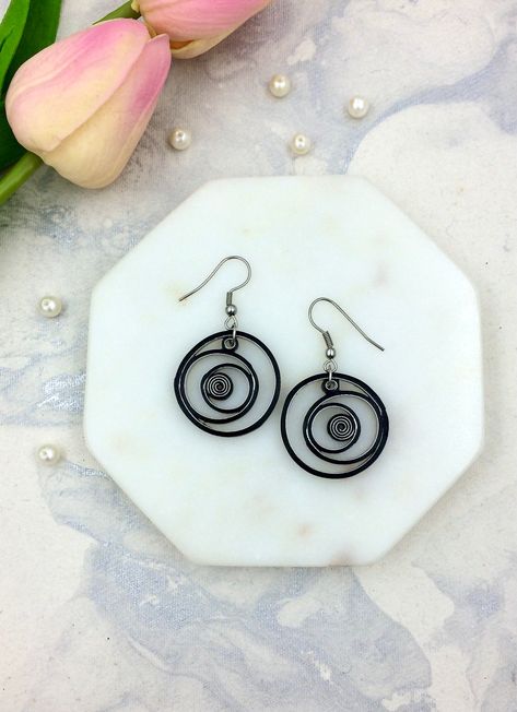 Black Quilling Earrings 21st Birthday Gift for Her Circle | Etsy Paper Quilling Earrings Unique, Quilling Earrings Unique, Diy Quilling Earrings, Aakash Kandil, Filigrana Jewelry, Earrings Quilling, Cement Jewelry, Diy Quilling Crafts, Paper Quilling Earrings