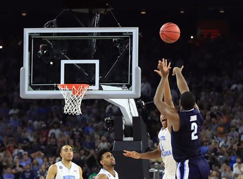 Kris Jenkins wins it all for Villanova with this clutch 3-pointer at the buzzer. Villanova Basketball, Villanova University, Tarheels Basketball, Usa University, Basketball Photos, Ncaa Championship, Best Basketball Shoes, Support Black Business, Ncaa Basketball