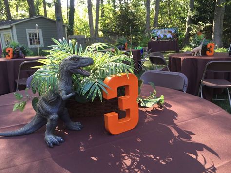 Jurassic World Party, Dinosaurs Birthday Party, Jurassic Park Birthday Party, 4de Verjaardag, Dinosaurs Birthday, Jurassic Park Party, Dinosaur Birthday Theme, Jurassic Park Birthday, Birthday Party At Park