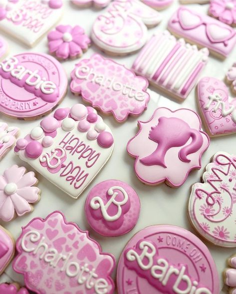 Barbie Birthday Cookies, Birthday Cookies Decorated, Birthday Decorated Cookies, Sugar Cookies Birthday, Cookie Royal Icing, Royal Cookies, Sugar Cookies With Royal Icing, Cookies Birthday, Sugar Cookie Royal Icing