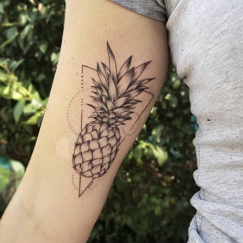 🍍 @tattoowizardspl #pineapple #pineappletattoo #geometrictattoo #armttattoo #minimaltattoo #tattoo #tattoowizards #tatuaz #tatuaż… Pineapple Tattoo Ideas, Pineapple Tattoo Meaning, Pinapple Tattoos, Triangle Tattoo Meaning, Le Tattoo, Pineapple Tattoo, Palm Tattoos, Triangle Tattoos, Forearm Tattoo Women