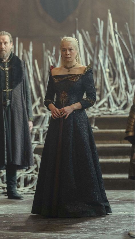 Rhaenyra Targaryen Outfit Season 2, Vissera Targaryen, Rhaenyra Outfit, Rhaenyra Targaryen Outfit, House Of The Dragon Dress, Rhaenyra Dress, Rhaenyra Targaryen Dress, Hotd Dresses, Targaryen Fashion