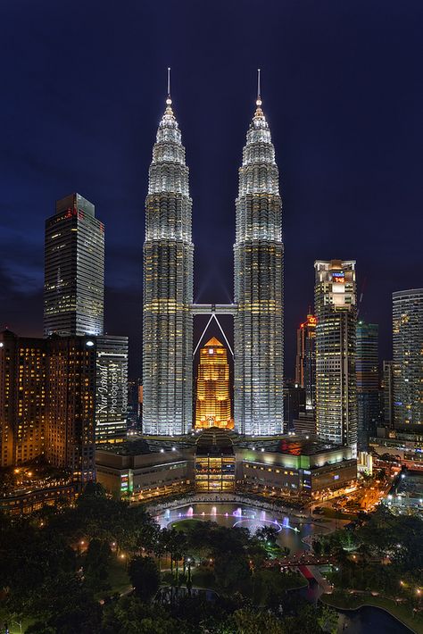 Petronas Twin Towers, Architectural Photography, Twin Towers, Kuala Lumpur, Wall Art Painting, Empire State Building, Architecture Photography, Tower, Art Painting