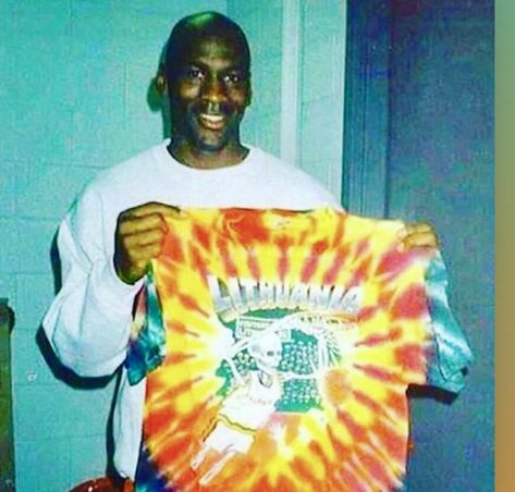 Tie Dye Tshirt, Michael Thomas, Documentary Movies, Basketball Tees, Tie Dye Fashion, Shibori Tie Dye, Vintage Florida, Tie Dye T Shirts, Fall Style