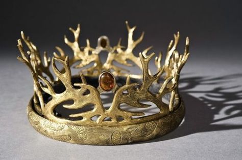 Very Cool Baratheon Crown, Joffrey Baratheon, House Baratheon, Crown Template, The Fury, Crowns And Tiaras, 1 Tattoo, Amber Stone, Gold Crown