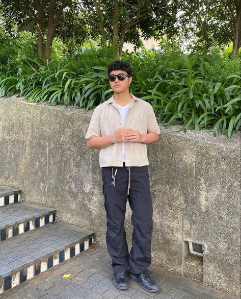 Camp Collar Shirt Men Outfit Summer, Camp Collar Shirt Men Outfit, Casual Wedding Outfit Men, Streetwear Men Outfits Summer, Camp Shirt Outfit, Polo Shirt Outfit Men Street Styles, Collared Shirt Outfit Men, Men Outfits Summer, Work Shirt Outfit