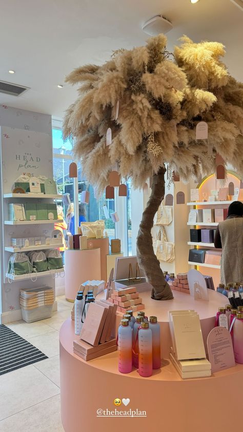 The Head Plan Store Kildare Village!

#theheadplan #aesthetic #shopdesign #storedesign #kildarevillage #retail #aestheticretail #retailinspo Kildare Village, The Head, Store Design, Shop Design, Blog Posts, How To Plan