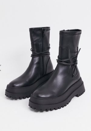 Public Desire Finale chunky flat ankle boots with tie in black Military Style Boots, Chunky Flats, Boots 2020, Flat Ankle Boots, Mid Heel Boots, Lug Sole Boots, Suede Leather Shoes, Black Combat Boots, Public Desire