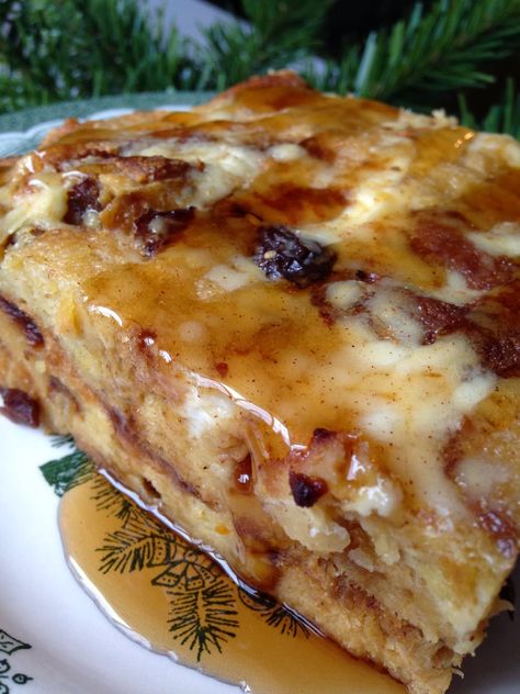 Turnips 2 Tangerines: Panettone French Toast Bake Panatone Bread, Panettone French Toast, Panettone Bread, Panettone Recipe, Bread Design, Holiday Bread, Turnips, French Toast Bake, French Toast Casserole