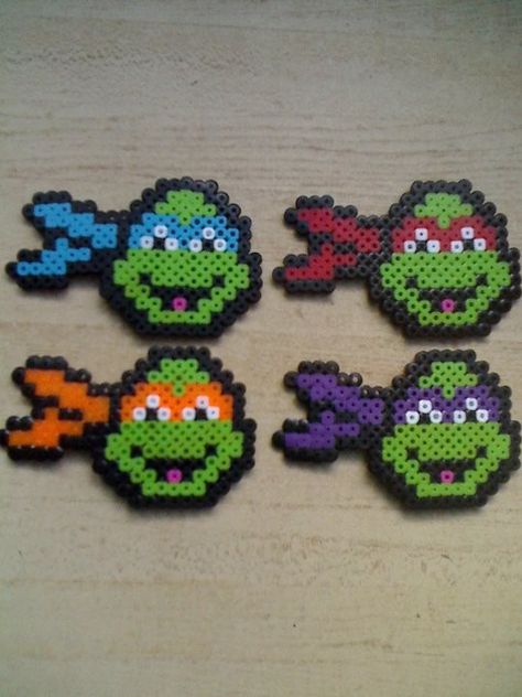 Teenage Mutant Ninja Turtles Tmnt Crafts, Ninja Turtle Crafts, Boy Crafts, Melty Bead Patterns, Ninja Turtle Party, Turtle Party, Simple Crafts, Hama Beads Patterns, Teenage Mutant Ninja Turtle