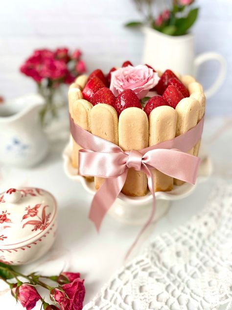 Little Strawberry Charlotte – Brownie Mischief Mini Charlotte Cake, Charlotte Russe Dessert, Brownie Mischief, Strawberry Charlotte Cake, Charlotte Cakes, Strawberry Charlotte, Mini Charlotte, Charlotte Cake, British Baking