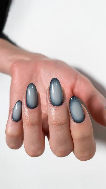 Grey Nails With Black Lines, Milky Aura Nails, Black Halo Nails, Aura Nails Black And White, Gray Aura Nails, Black Aurora Nails, Black And White Aura Nails, Black Gray Nails, Grey Aura Nails