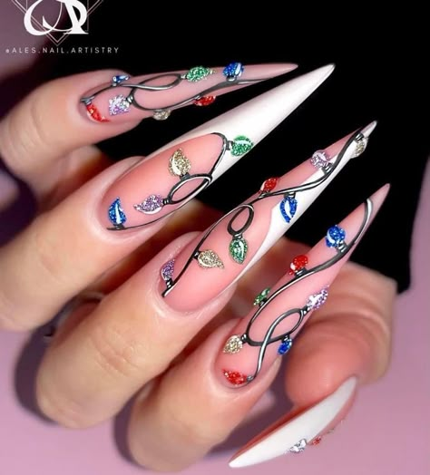 White And Gold Christmas Nails, Christmas Nails Stiletto, Christmas Nail Designs Acrylic, Christmas Nail Inspo, Christmas Winter Nails, Nail Art Noel, Nail Designs Acrylic, Holiday Nails Christmas, Cute Christmas Nails