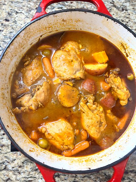 Pollo Guisado (Puerto Rican Chicken Stew) Pollo Guisado Puerto Rican, Posole Verde Recipe, Pollo Guisado Recipe, Puerto Rican Chicken Stew, Puerto Rican Chicken, Sunday Meals, Puerto Rican Dishes, Mexican Soup, Puerto Rican Recipes