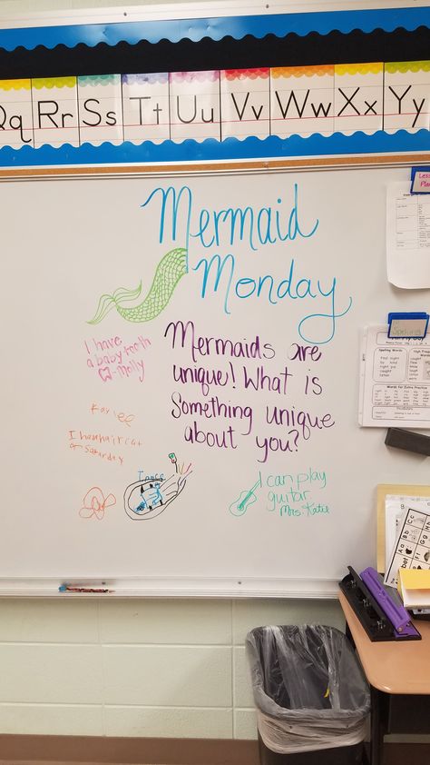 Monday Morning Questions For Students, Whiteboard Questions Monday, Monday White Board Prompt, Monday Whiteboard Question, Monday Writing Prompts, Monday Whiteboard Message, Monday Whiteboard Prompt, Monday Whiteboard, Morning Prompts