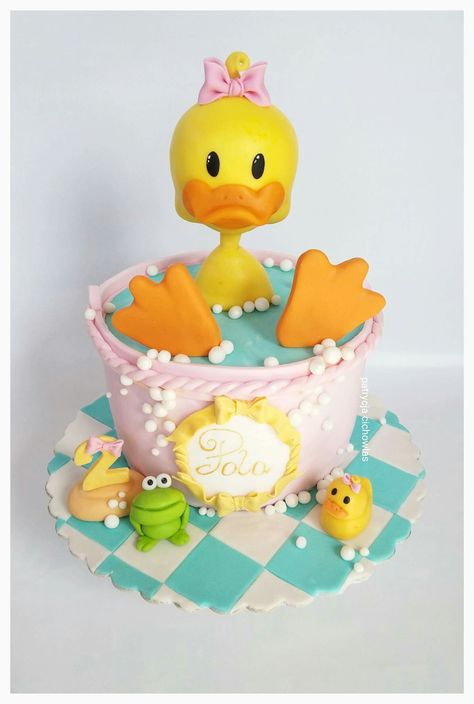 duck cake inspiration Little Cherry Cake Company Rubber Duck Cake, Kue Fondant, Super Torte, Toddler Birthday Cakes, Baby Cakes, Duck Cake, Duck Birthday, Cake Templates, Cakepops