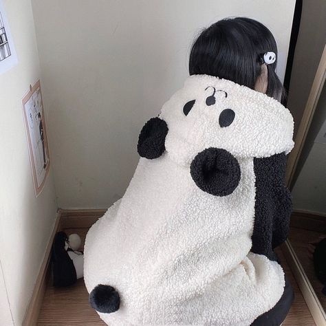 Kawaii Warm Hoodie Panda Ears Plush Coat BE301 size Shoulder(cm) Bust(cm) Body Length(cm) Sleeve(cm) M 58 114 63 61 L 60 118 64 62 XL 62 122 67 63 2XL 64 124 69 64 Material: COTTON, PolyesterSleeve Style: Drop SleevesHooded: YesDecoration: PatchworkStyle: SweetItem Type: HoodiesSleeve Length(cm): FullFabric Type: FleeceClothing Patterns: LOOSELiner Type: Cotton-LinerType: Button upMaterial Composition: Synthetic FiberPattern Type: AnimalFabric content: 96% and aboveClothing Length: RegularCollar Winter Kawaii, Panda Hoodie, Kawaii Hoodies, Kawaii Wigs, Kawaii Hoodie, Hooded Wool Coat, Kawaii Shirts, Plush Coat, Kawaii Panda