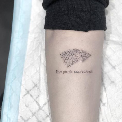 Game Of Thrones Tattoos For Women, Game Of Thrones Matching Tattoos, Subtle Game Of Thrones Tattoo, Game Of Thrones Minimalist Tattoo, Stark Tattoo Game Of Thrones, Got Tattoo Ideas, House Stark Tattoo, Got Tattoo Game Of Thrones, Game Of Thrones Tattoo Ideas