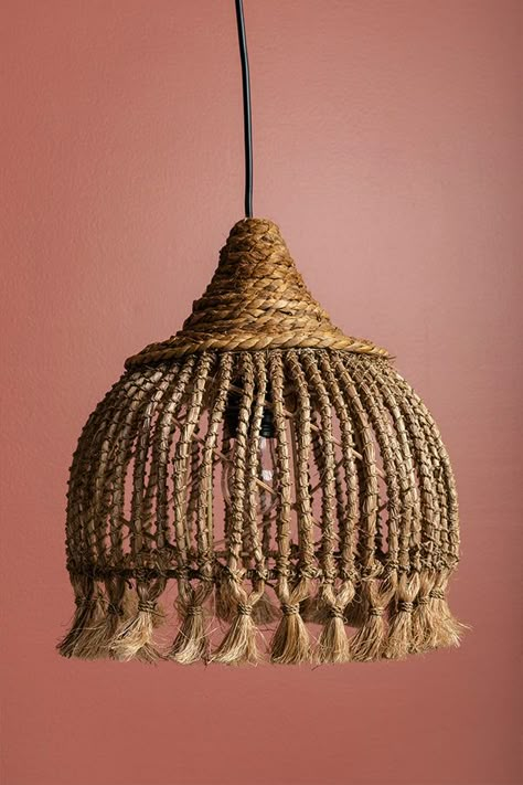 Nature Lamp, Woven Lamp Shade, Woven Lamp, Diy Lamp Shade, Bulb Light, Paper Towel Roll Crafts, Creative Lighting, Macrame Art, Macrame Design