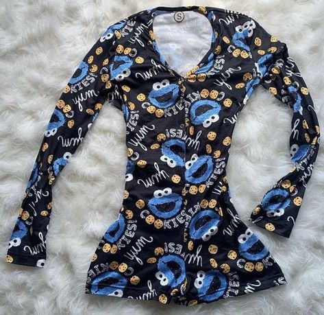 Pajama Onesie For Women, Baddie Sleep Outfits, Aesthetic Pajama Outfit, Baddie Pajamas, Baddie Pjs, Cute Pajamas Aesthetic, Pjs Onesie, Funny Pjs, Y2k Pjs