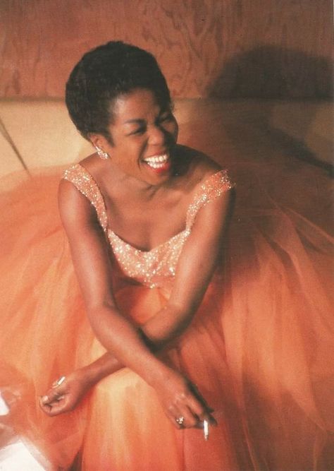 Sarah Vaughan Sarah Vaughan, Jazz Cat, Recorder Music, All That Jazz, 50s Fashion, Grammy Awards, Beauty Inspiration, Backless Dress Formal, Music Artists