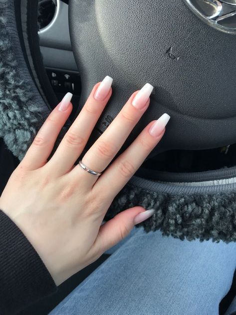 White Nail Tips, Nails Fresh, Baby Boomers Nails, Short Fake Nails, Red Acrylic Nails, Pink Manicure, Grunge Nails, Casual Nails, Blush Nails