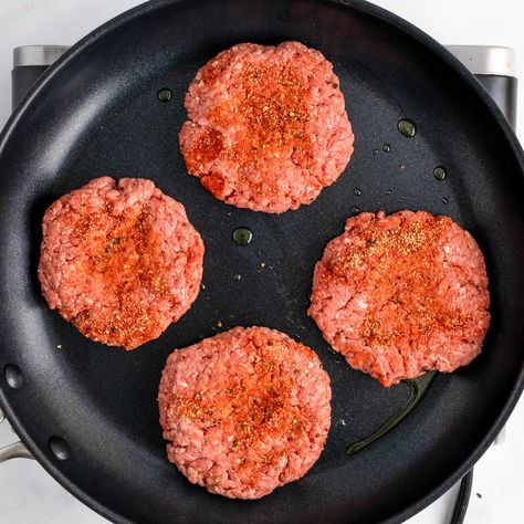 Today I want to walk you through the process of how to make burgers on the stove, so you can create delicious burgers any day of the week! How To Cook A Hamburger On The Stove, How To Make Burgers On The Stove, Frying Hamburgers On Stove, Burger On Stove Top, How To Cook Hamburgers On The Stove, Cooking Burgers On The Stove, Hamburger On Stove Top, Stove Top Hamburgers, Smash Burgers On Stove